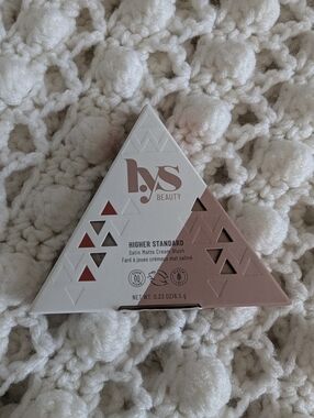 BRAND NEW - LYS Beauty Higher Standard Satin Matte Cream Blush In INSPIRE
